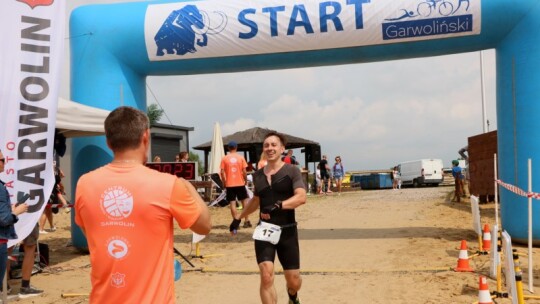 Robert Mrozek zwycięzcą X Triathlonu Garwolińskiego. Łukasz Biernacki na podium