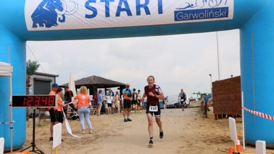 Robert Mrozek zwycięzcą X Triathlonu Garwolińskiego. Łukasz Biernacki na podium