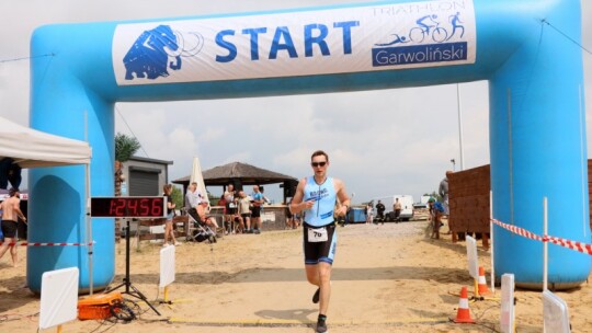 Robert Mrozek zwycięzcą X Triathlonu Garwolińskiego. Łukasz Biernacki na podium