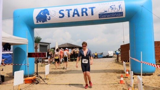 Robert Mrozek zwycięzcą X Triathlonu Garwolińskiego. Łukasz Biernacki na podium