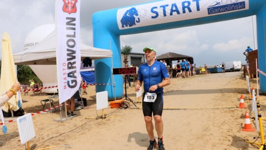 Robert Mrozek zwycięzcą X Triathlonu Garwolińskiego. Łukasz Biernacki na podium