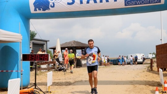 Robert Mrozek zwycięzcą X Triathlonu Garwolińskiego. Łukasz Biernacki na podium