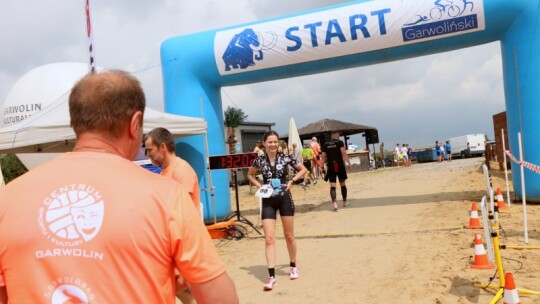 Robert Mrozek zwycięzcą X Triathlonu Garwolińskiego. Łukasz Biernacki na podium