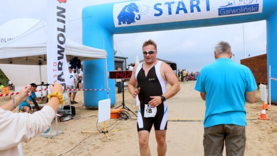 Robert Mrozek zwycięzcą X Triathlonu Garwolińskiego. Łukasz Biernacki na podium