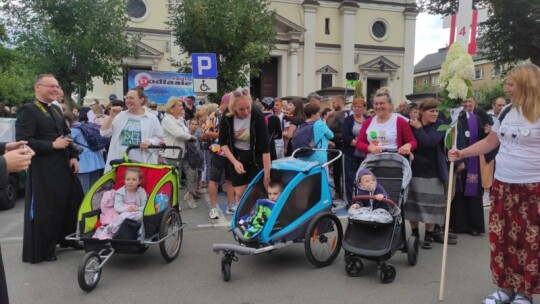 Na Jasną Górę! Piesza Pielgrzymka Podlaska ruszyła [wideo]