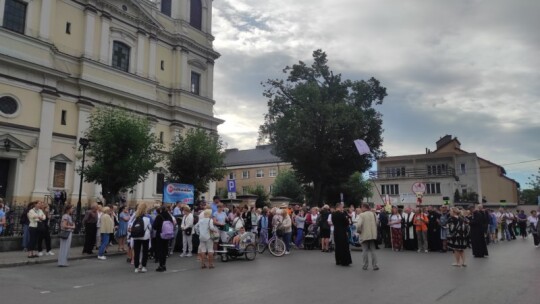 Na Jasną Górę! Piesza Pielgrzymka Podlaska ruszyła [wideo]