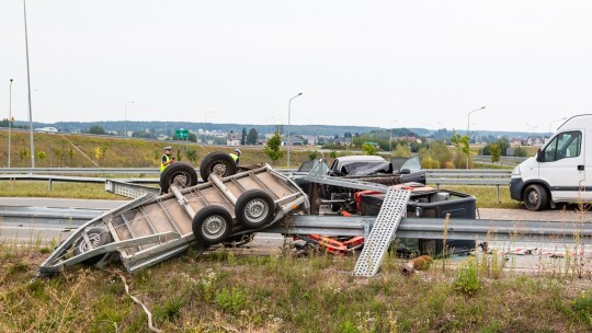 Seria na S17. Tym razem wypadek trzech pojazdów