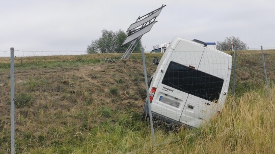 Kierowca busa zasnął na S17