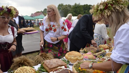 Gm. Łaskarzew: Zakończenie żniw w Woli Rowskiej