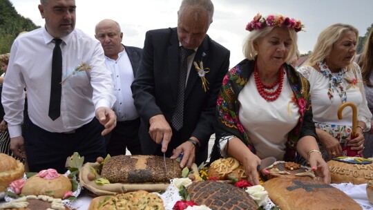 Gm. Łaskarzew: Zakończenie żniw w Woli Rowskiej