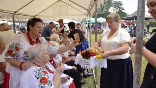 Gm. Łaskarzew: Zakończenie żniw w Woli Rowskiej