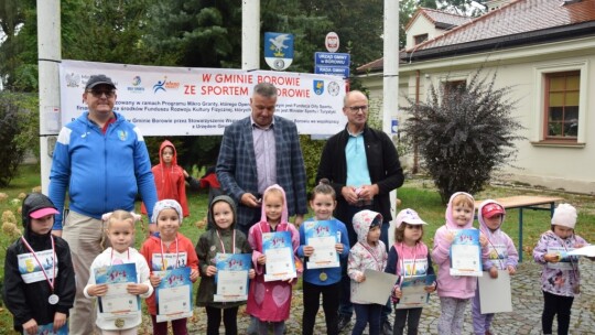 Gminne Biegi Przełajowe w Borowiu