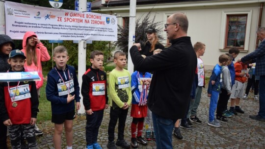 Gminne Biegi Przełajowe w Borowiu