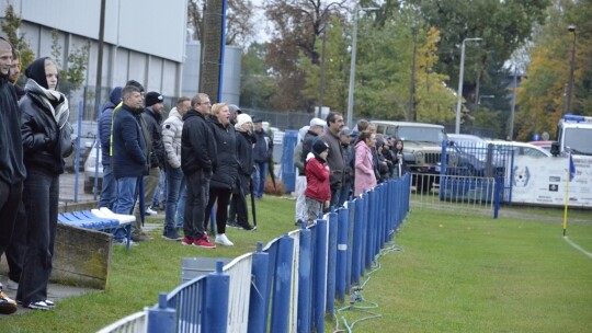 Jednostronne derby powiatu w LO. Wilga gromi Promnika