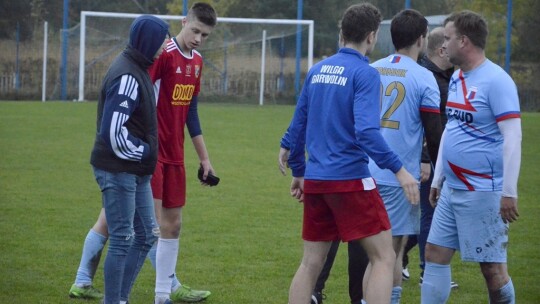 Jednostronne derby powiatu w LO. Wilga gromi Promnika