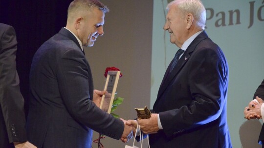 Wręczyli tytuły „Zasłużony dla Powiatu Garwolińskiego” [wideo]