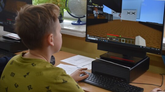 O bezpieczeństwie w sieci na policyjnych lekcjach z Minecraftem