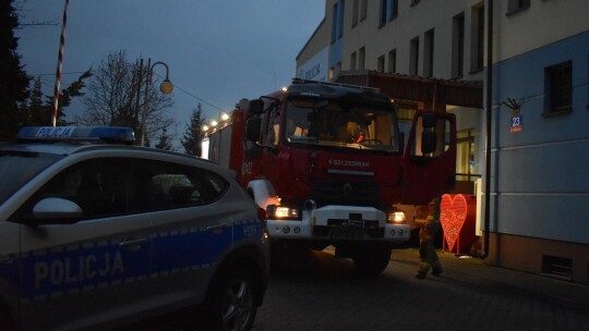 Pożar i ewakuacja komendy. Wspólne ćwiczenia służb