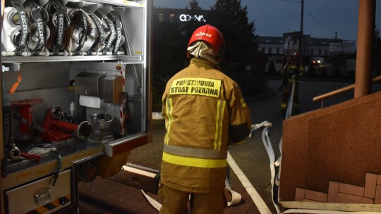 Pożar i ewakuacja komendy. Wspólne ćwiczenia służb