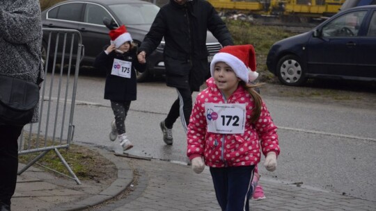 Bieg Mikołajów po raz trzeci w Pilawie