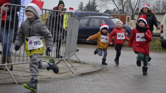 Bieg Mikołajów po raz trzeci w Pilawie