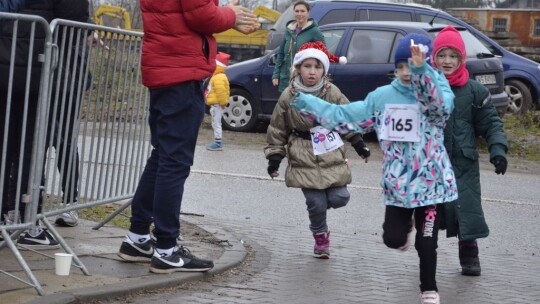 Bieg Mikołajów po raz trzeci w Pilawie