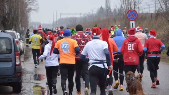 Bieg Mikołajów po raz trzeci w Pilawie