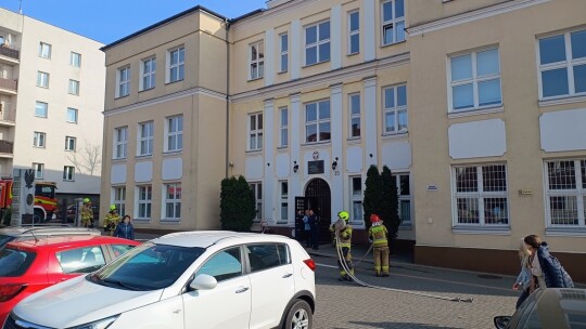 Zadymienie i ewakuacja w LO na Długiej