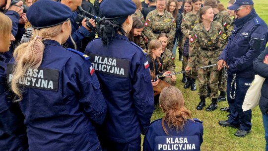 Uczniowie klas mundurowych w CSP w Legionowie