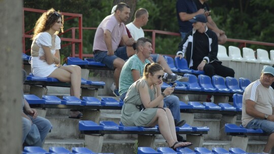 Emocjonujące derby powiatu. Przesądził gol w doliczonym czasie