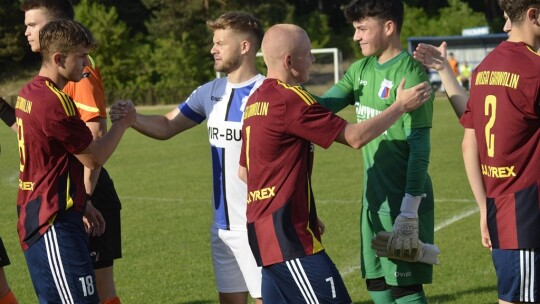 Emocjonujące derby powiatu. Przesądził gol w doliczonym czasie