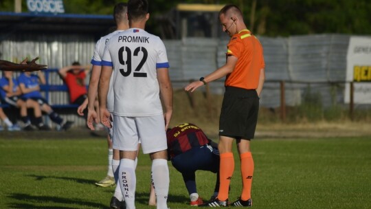 Emocjonujące derby powiatu. Przesądził gol w doliczonym czasie