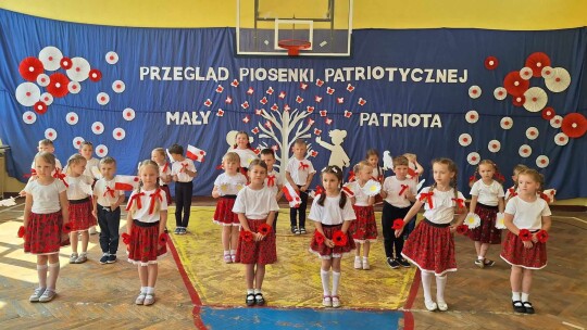 Przedszkolaki na patriotyczną nutę