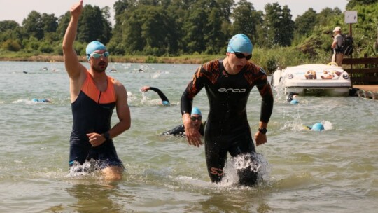 Mateusz Tkaczyk zwycięzcą Triathlonu Garwolińskiego 2024