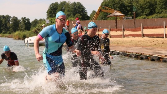 Mateusz Tkaczyk zwycięzcą Triathlonu Garwolińskiego 2024