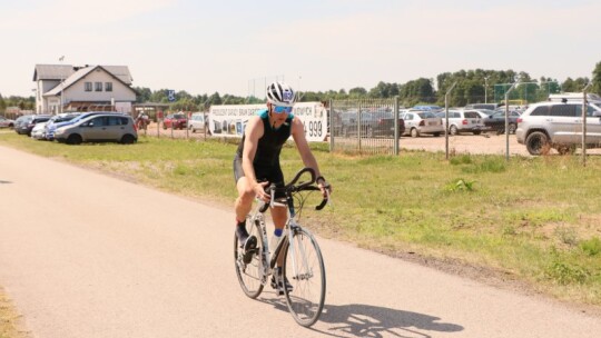 Mateusz Tkaczyk zwycięzcą Triathlonu Garwolińskiego 2024