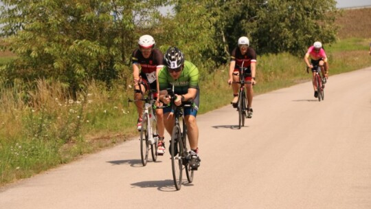 Mateusz Tkaczyk zwycięzcą Triathlonu Garwolińskiego 2024