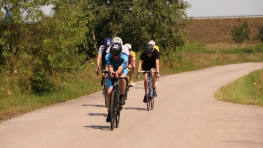 Mateusz Tkaczyk zwycięzcą Triathlonu Garwolińskiego 2024