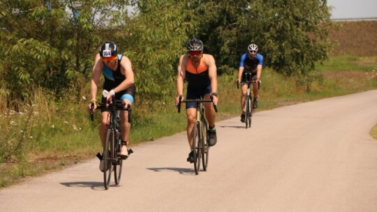 Mateusz Tkaczyk zwycięzcą Triathlonu Garwolińskiego 2024