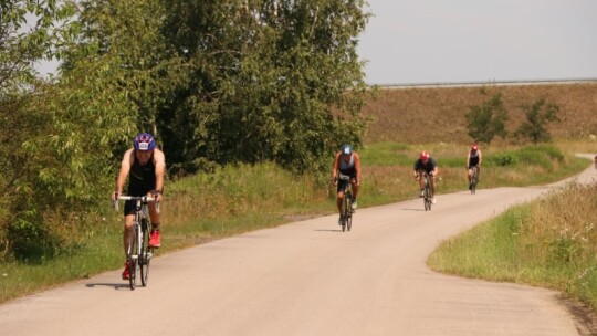 Mateusz Tkaczyk zwycięzcą Triathlonu Garwolińskiego 2024