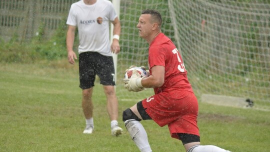 Puchar Wójta Gminy Łaskarzew w rękach Snajpera Sośninka