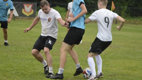 Puchar Wójta Gminy Łaskarzew w rękach Snajpera Sośninka