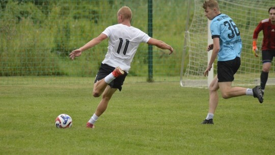 Puchar Wójta Gminy Łaskarzew w rękach Snajpera Sośninka