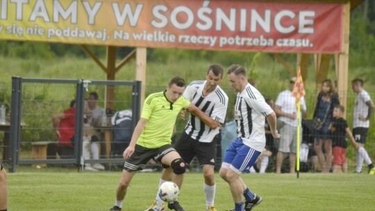 Puchar Wójta Gminy Łaskarzew w rękach Snajpera Sośninka