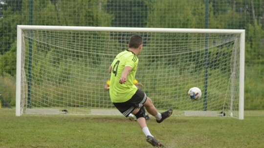 Puchar Wójta Gminy Łaskarzew w rękach Snajpera Sośninka