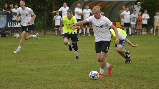 Puchar Wójta Gminy Łaskarzew w rękach Snajpera Sośninka