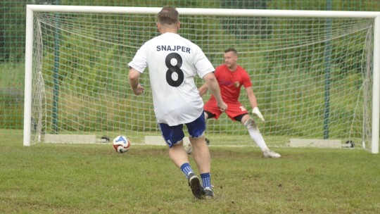 Puchar Wójta Gminy Łaskarzew w rękach Snajpera Sośninka