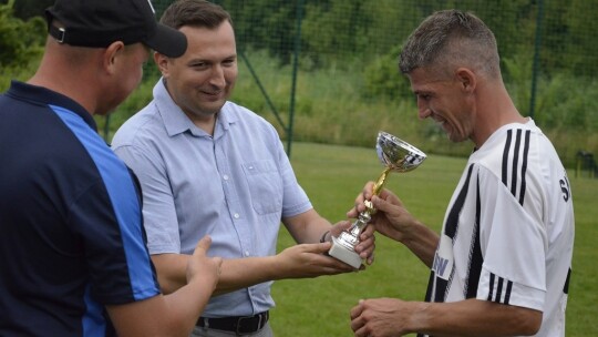 Puchar Wójta Gminy Łaskarzew w rękach Snajpera Sośninka
