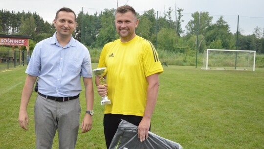 Puchar Wójta Gminy Łaskarzew w rękach Snajpera Sośninka