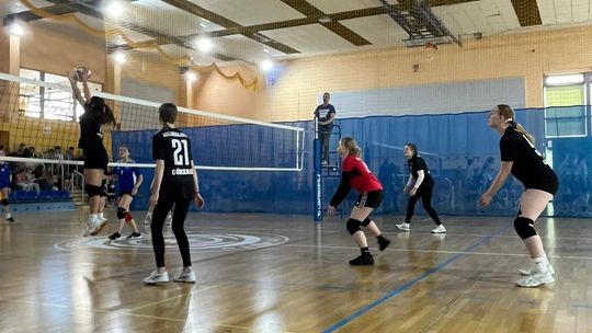Siatkarki z Górzna wicemistrzyniami regionu siedleckiego Siatkarki z Górzna wicemistrzyniami regionu siedleckiego